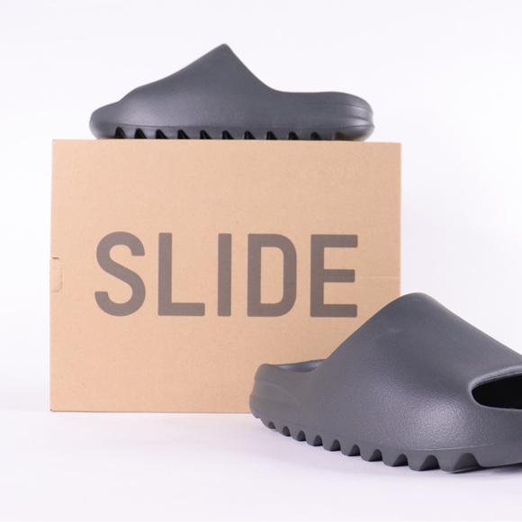 YEEZY SLIDES DARK ONYX - Picture 6 of 6